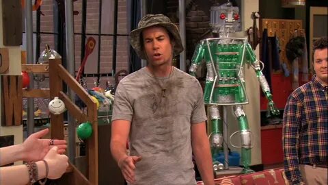 iCarly - 502 - iDate Sam and Freddie - Spencer and Carly (11