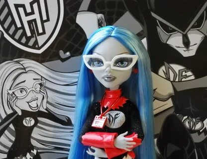 Ghoulia Yelps Dead Fast - @дневники: асоциальная сеть