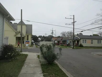 File:Onzaga Street, 7th Ward, New Orleans January 2019 09.jp