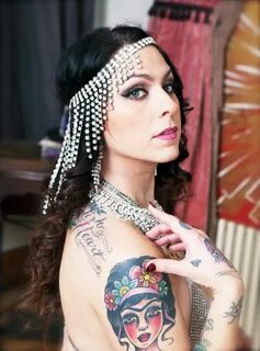 Danielle Colby Cushman Danielle colby, Tv presenters, Colby