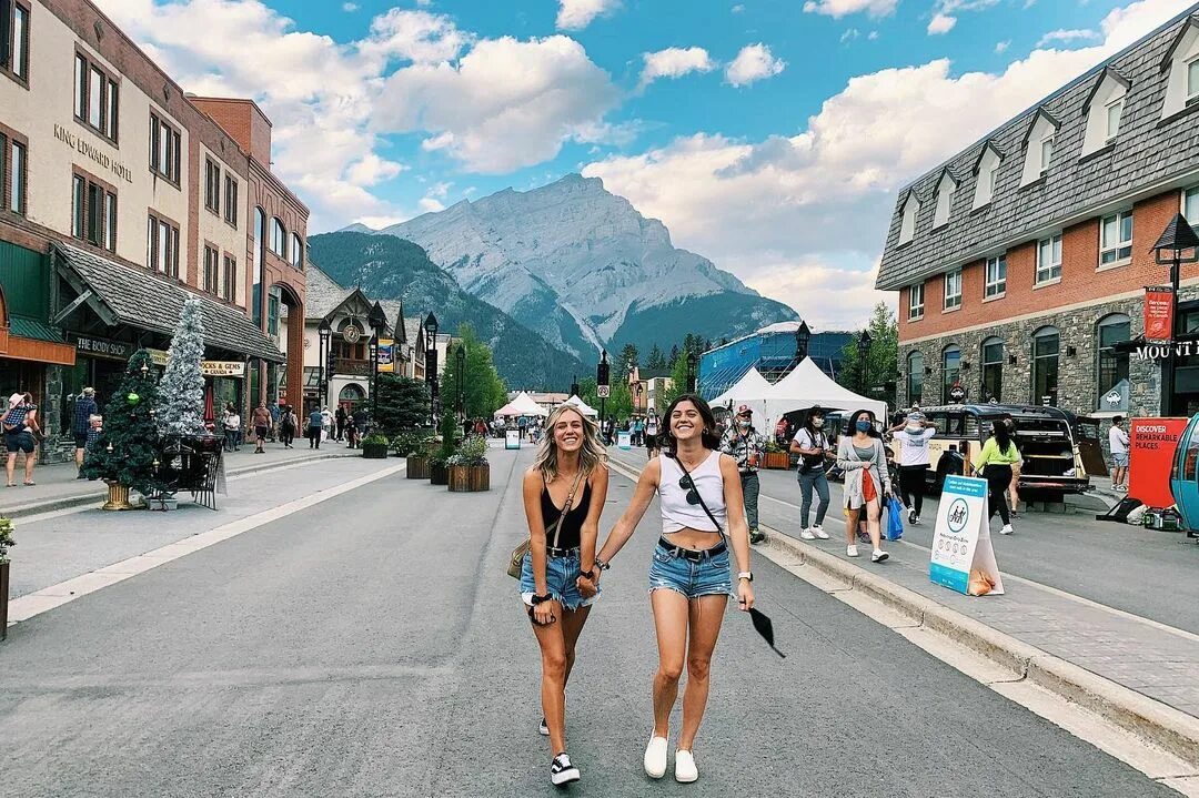 April Olsen в Instagram: "Banff 2020 ft. 