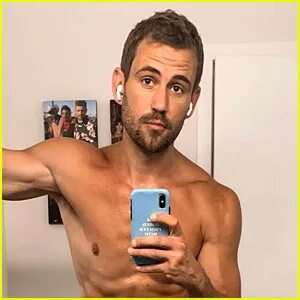 The Bachelor’s Nick Viall Shares Shirtless Selfies Since He’