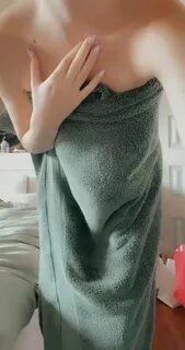 PornPic XXX towel drop