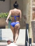 Kourtney Kardashian Wearing A Bikini At A Pool In Mexico - C