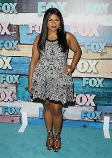 Mindy Kaling Feet (6 images) - celebrity-feet.com