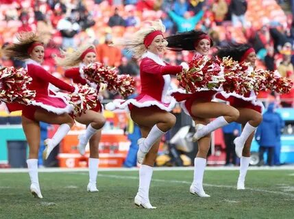 Kansas City Chiefs Cheerleaders Photos from Week 16 - Ultima