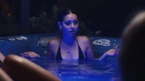 euphoria : season 2 episode 4 : hot tub scene (vomit warning