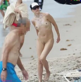 Gwen stafani nude ♥ Gwen Stefani Nude Photos Found