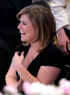 Kelly Clarkson Pictures