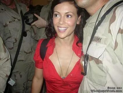 ALYSSA MILANO NIPPLE SLIP IN IRAQ : Babes Famous Babes - Wha