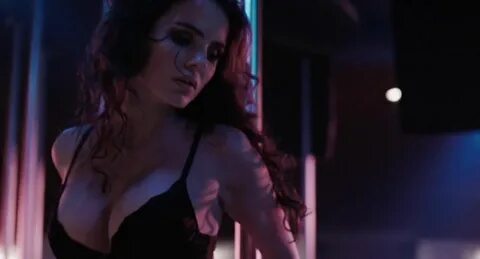 Ruby O. Fee - Als wir traumten (2015) celeb hot movie scene.