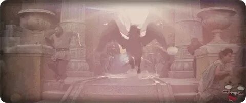 Clash Of The Titans (2010) Gif - Gif Abyss
