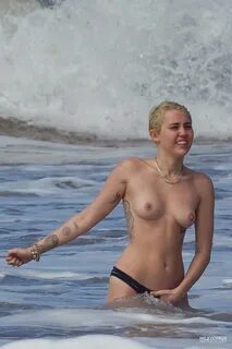 Полностью голая Майли Сайрус (Miley Cyrus) 86 фото