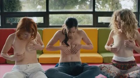 Catherine Reitman nude, Dani Kind nude, Juno Rinaldi nude - 