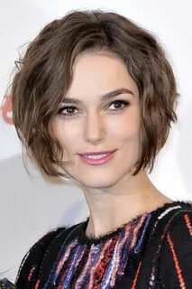 Keira Knightley: Look Book Short curly hair, Wavy bob hairst