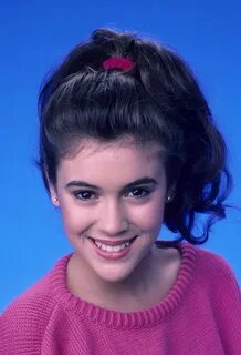 Alyssa Milano 80s Alyssa milano young, Alyssa milano, Alisa 