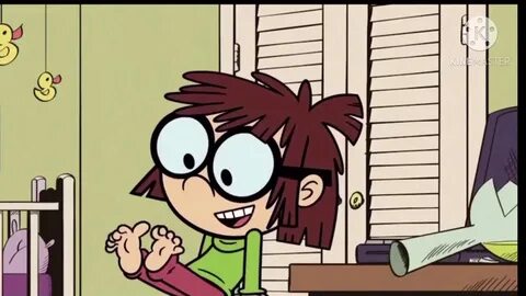 The Loud House: Lisa Wiggles Her Toes For 10 Minutes (With S