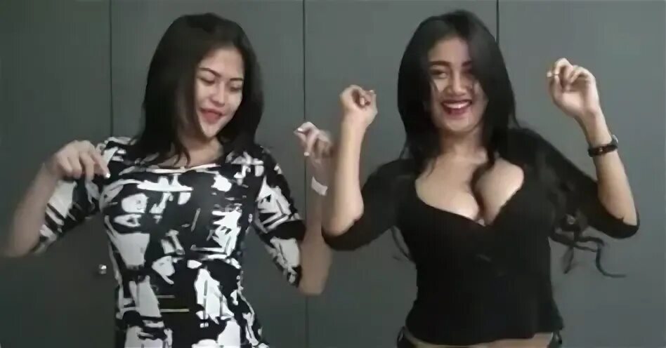 Payu Dara Duo Serigala All in one Photos