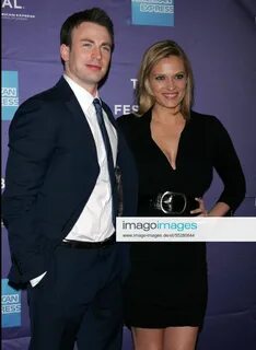 Vinessa Shaw and Chris Evans arrive for the Tribeca Film Fes