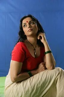 Malayalam Actress Shweta Menon Hot stills ll Hotstillsupdate