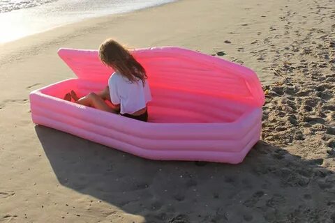 Finally, There Is An Inflatable Pool Toy Fit For Water-lovin