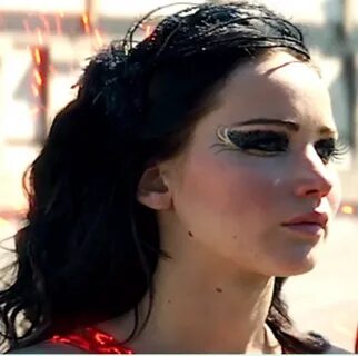 Hunger Games Makeup Hunger games makeup, Hunger games costum