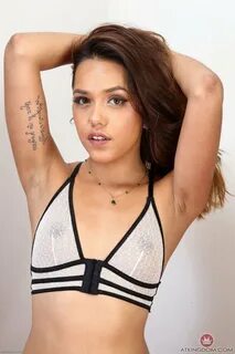 Медиафайл может носить деликатный характер. 