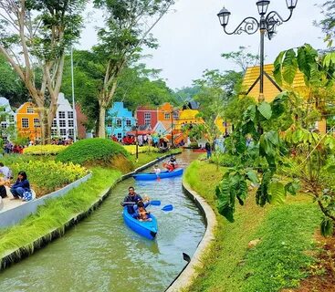 Destinasi wisata Bogor yang baru: 'Kampung Eropa' DeVoyage. 