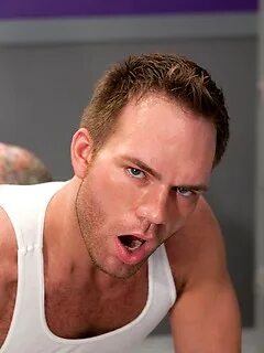 Trent Bloom Bio & Gay Porn Pics @ Sexhound