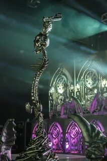 rob zombie mic stand - Google Search Moody, Heavy metal band