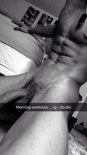 OMG, he's naked: Instagram model Dwayne Mckell - OMG.BLOG