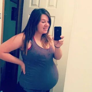 Cassandra Davis в Instagram: "37 weeks :D"