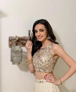 Sanaya Irani shares the poster of her upcoming music video I