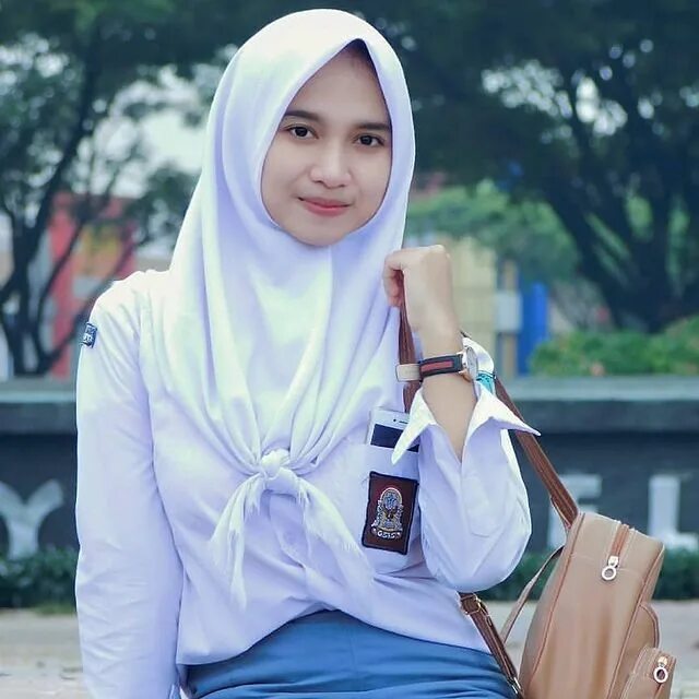 From @siswi_sma - ,,,#sma #hits #smacantik #hijabsma #hijabers_indonesia #a...