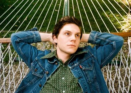 Evan Peters by Shelby Duncan for Hunger, 2016. - Сериалы, № 