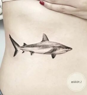 cool fine line shark tattoo © tattoo artist Zlata Kolomoyskaya @goldy_z ❤ ❤...