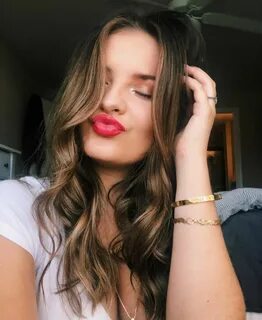 Brooke Hyland - Biography, Height & Life Story Super Stars B