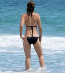 Hot pic: Olivia Wilde butt picking bikini candids