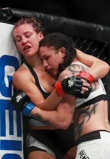 Raquel pennington sexy ✔ The mother of all MMA wardrobe malf