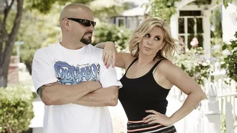 8 Cool Revelations about Brandi and Jarrod of "Storage Wars" - 8L...