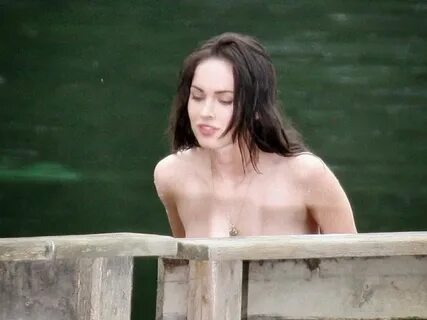 Megan Fox enjoyed lake alone for Bathing Shop advertisement(