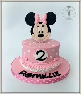 Minnie Mouse cake Minnie mouse birthday cakes, Minnie cake, 