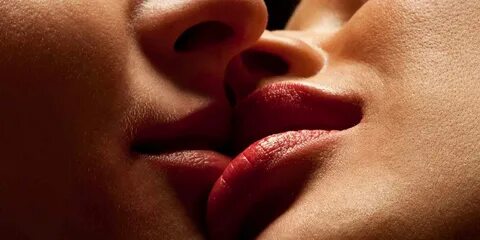 20 Different Types of kisses practiced around the whole Worl