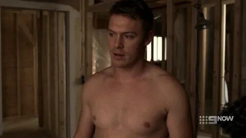 ausCAPS: Diego Klattenhoff shirtless in Mercy 1-02 "I Believ