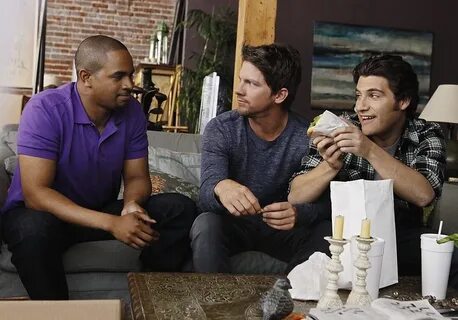 The Happy Endings Cast Wants To Bring Back The Show