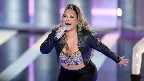 Chiquis Rivera surprises his fans dancing to the rhythm of J
