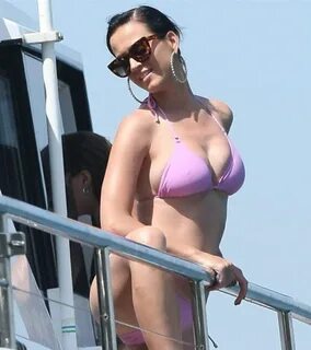 Katy Perry In A Tight Bikini! (9pics) - Big Trending