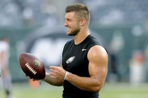 Tim Tebow Praying