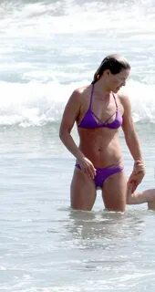 Ali Larter In a bikini on Malibu Beach - Celebzz - Celebzz