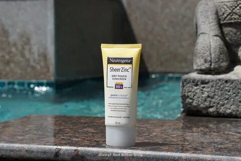 Neutrogena SHEER ZINC Dry Touch Sunscreen SPF50+ PA+++ (For 